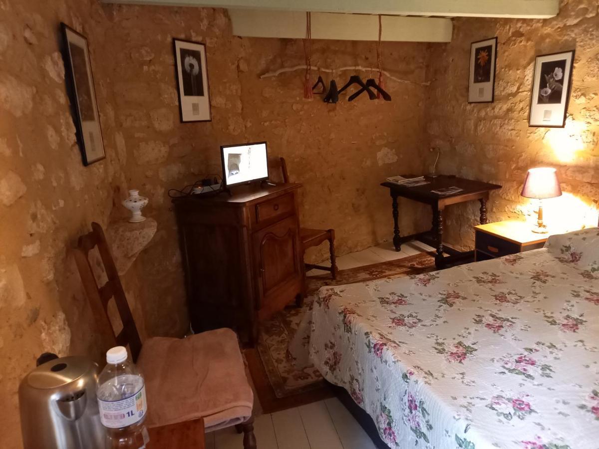 Chambre D Hotes Les Remparts Saint-Cyprien  Buitenkant foto